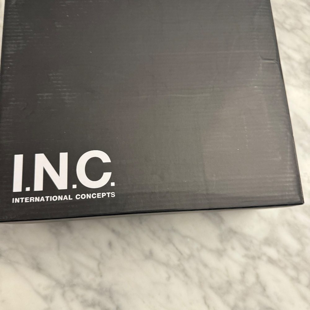 Brand New I.N.C. International Concepts Silvee Bow Black Bling Pumps - Size 7.5M - Picture 2 of 6